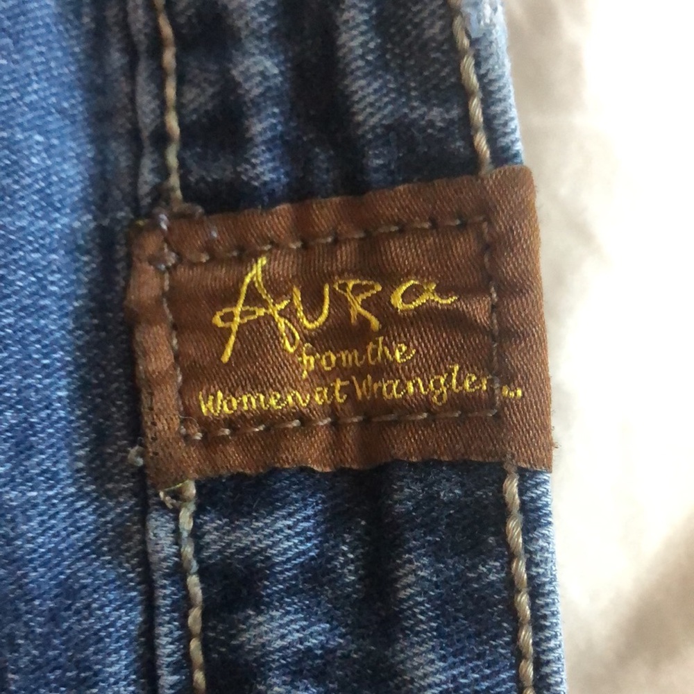 Aura Jeans - Picture 6 of 12